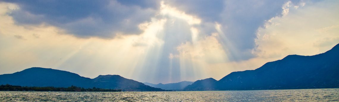 La riduzione di fosforo nei detersivi per mantenere l’acqua dei nostri laghi pulita